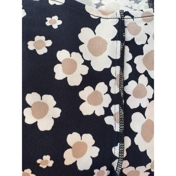Tommy Hilfiger Navy Tan White Daisy Floral Ruffle Sleeve Cottagecore Top M - Picture 6 of 7
